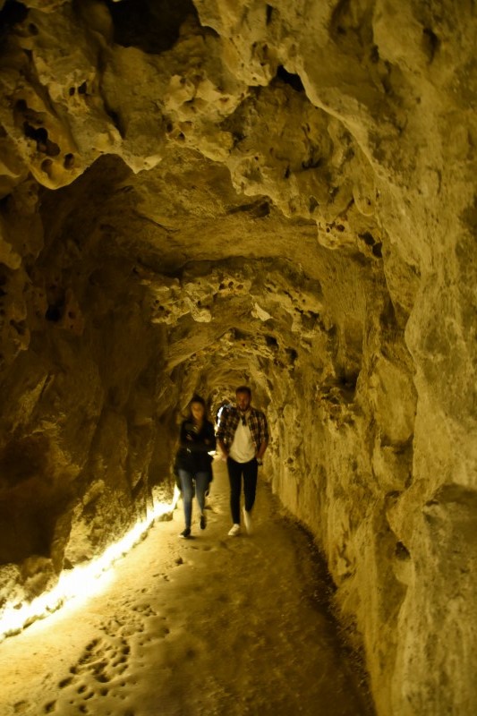 レガレイラ宮殿の洞窟とふたり