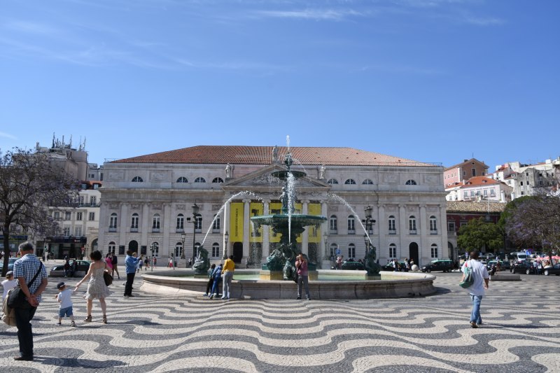 hE}AQ@in Portugal Lisboa