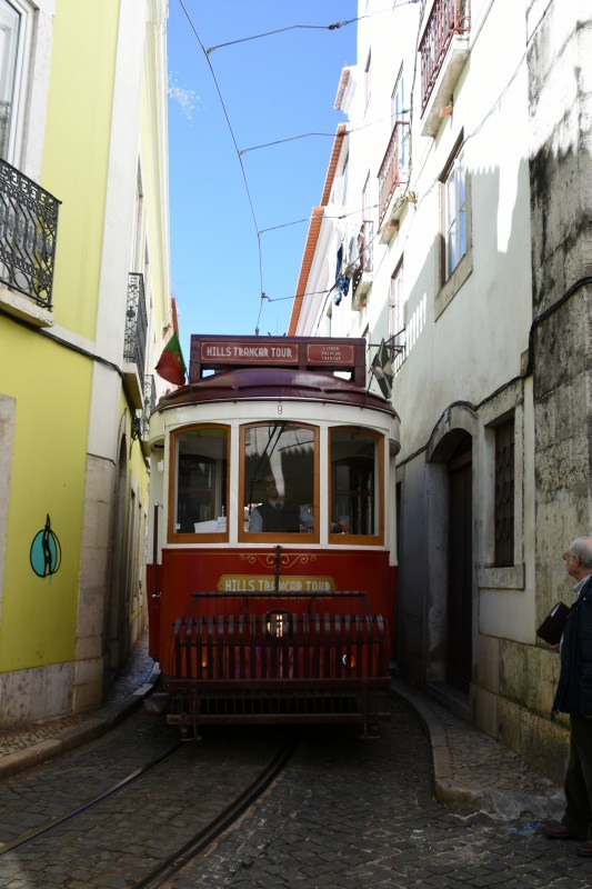 Hn𑖂@in Portugal Lisboa