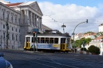 国会議事堂と電車1・リスボン　in portugal