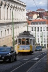 国会議事堂と電車2・リスボン　in portugal