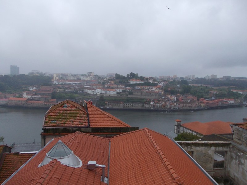 J̃hE@in Portugal Porto