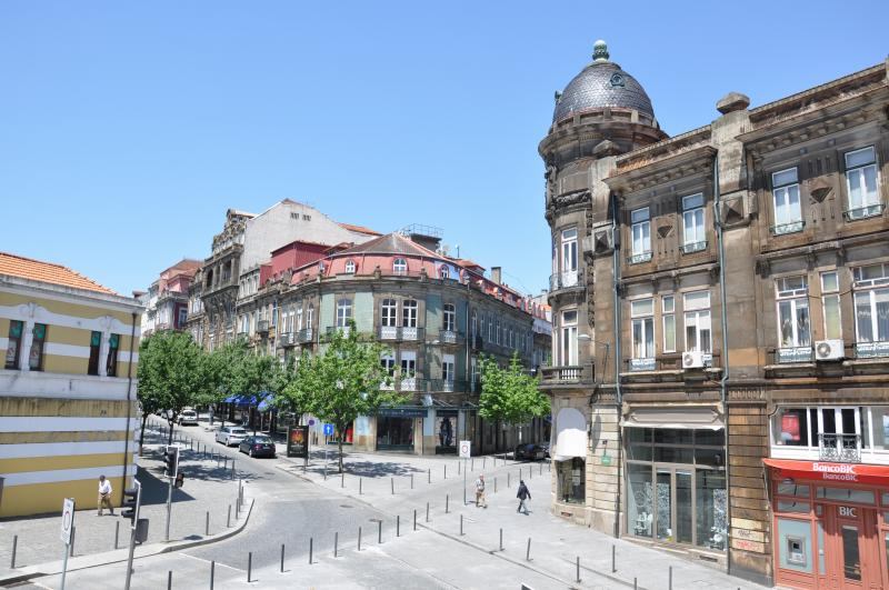 NSX猩X݁@in Portugal Porto